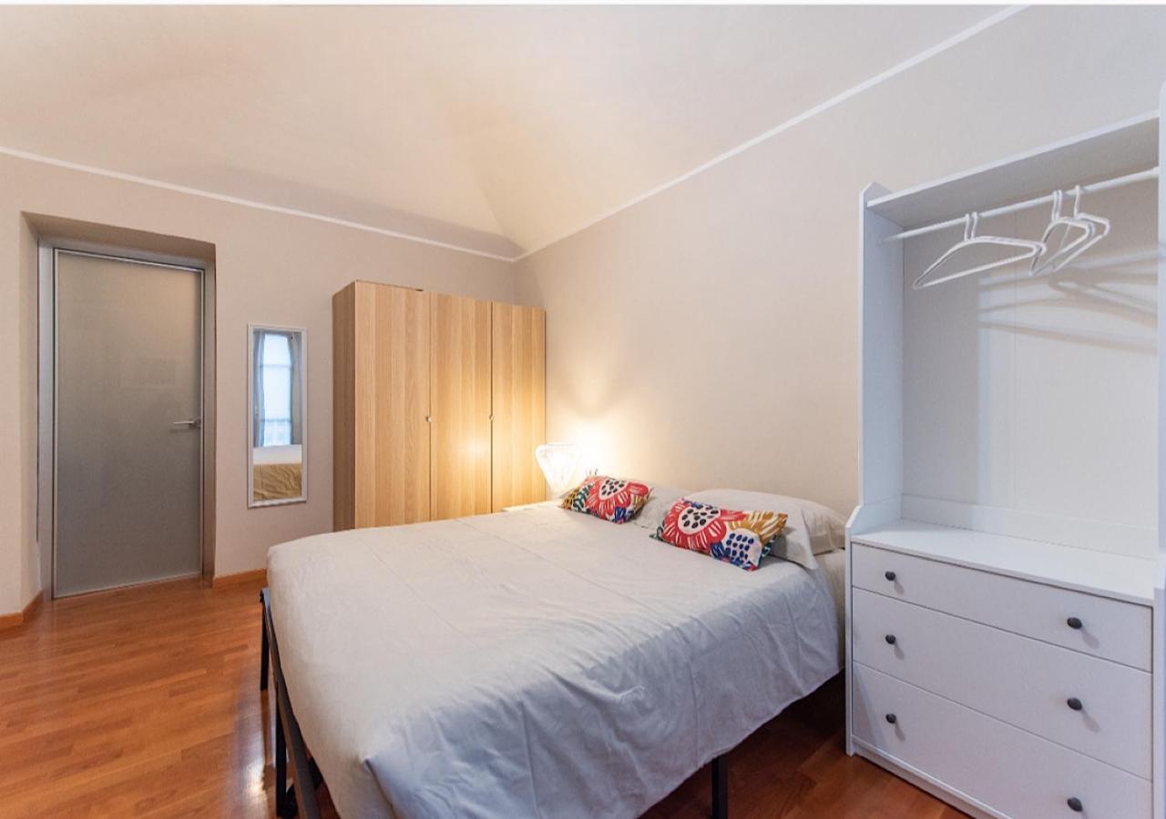 Porta Nuova Suite Comodita In Centro A Torino Kültér fotó