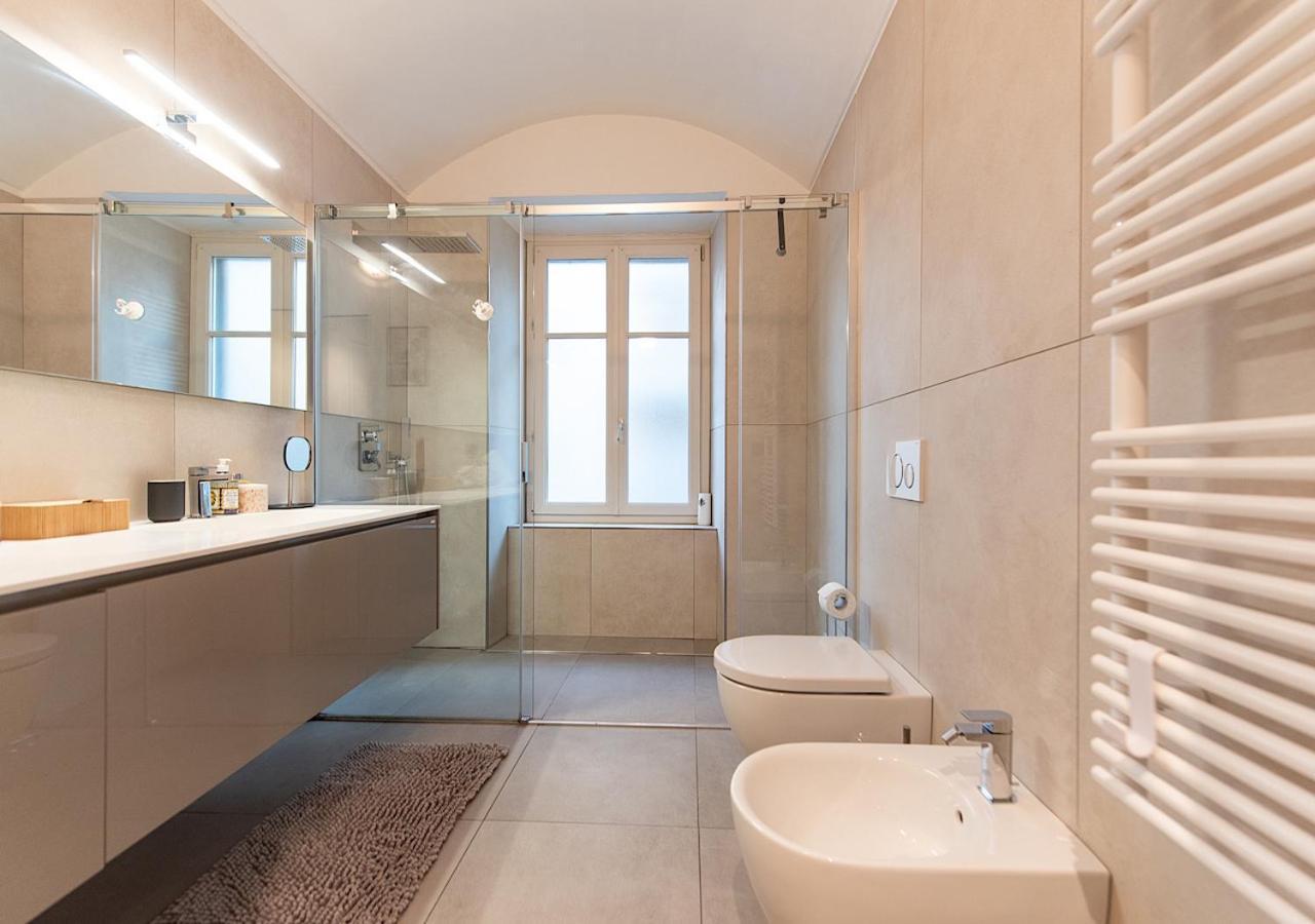 Porta Nuova Suite Comodita In Centro A Torino Kültér fotó